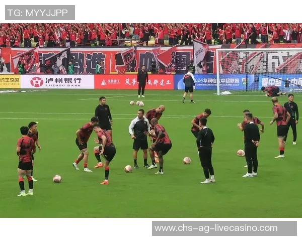 足球内裤的魅力与实用性探讨让你在球场上尽显风采